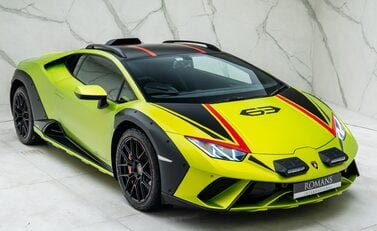 Lamborghini Huracan Sterrato 11