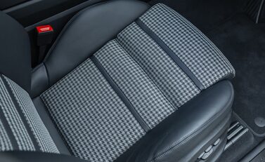 Porsche Cayenne TURBO E-HYBRID COUPE 18