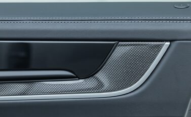 Porsche Cayenne TURBO E-HYBRID COUPE 30