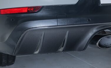 Porsche Cayenne TURBO E-HYBRID COUPE 38