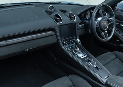 Porsche 718 BOXSTER GTS PDK 