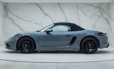 Porsche 718 BOXSTER GTS PDK 7