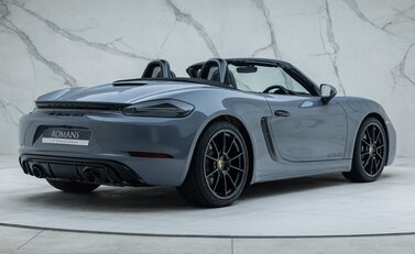 Porsche 718 BOXSTER GTS PDK 8
