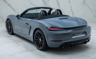 Porsche 718 BOXSTER GTS PDK 15