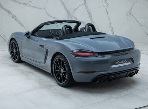 Porsche 718 BOXSTER GTS PDK 15