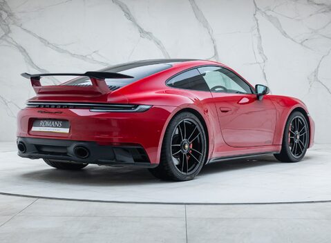 Porsche 911 CARRERA GTS (992) 6