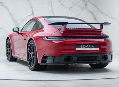Porsche 911 CARRERA GTS (992) 10