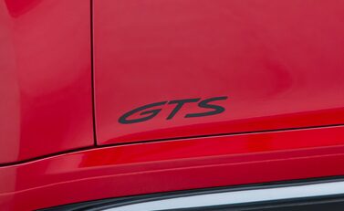 Porsche 911 CARRERA GTS (992) 39