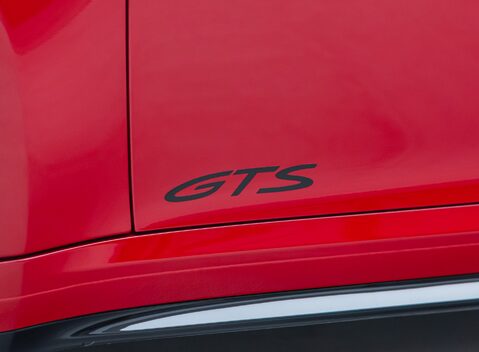 Porsche 911 CARRERA GTS (992) 39