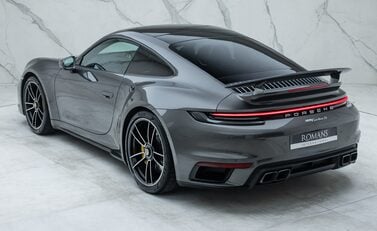 Porsche 911 (992) TURBO S 9