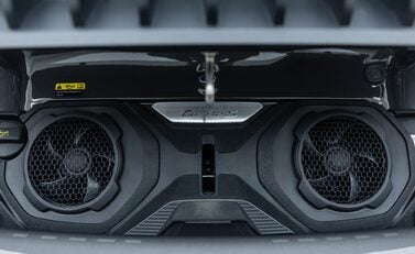 Porsche 911 (992) TURBO S 36