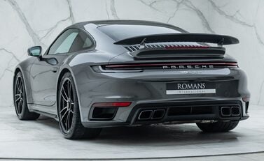 Porsche 911 (992) TURBO S 7