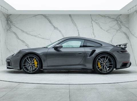 Porsche 911 (992) TURBO S 2