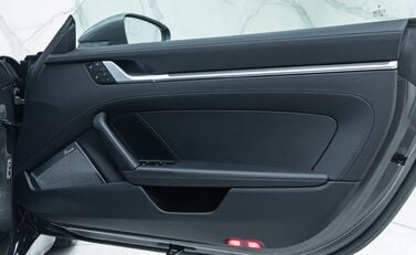 Porsche 911 (992) TURBO S 26