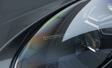 Porsche 911 (992) TURBO S 30