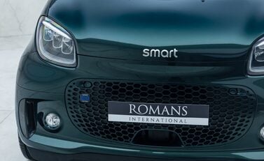 Smart Fortwo Coupe RACING GREEN EDITION 42