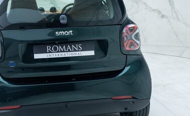 Smart Fortwo Coupe RACING GREEN EDITION 43