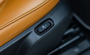 Smart Fortwo Coupe RACING GREEN EDITION 36