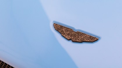 Aston Martin DB5 voted to luxury movie car 