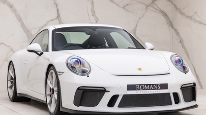 New Porsche 911 wins yet another award 
