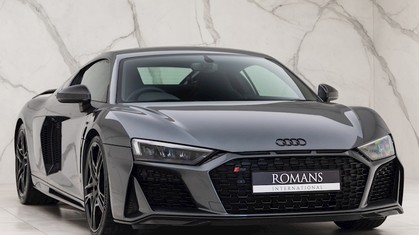 The Audi R8 V10 Plus to adopt the S-Tronic gearbox