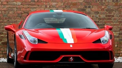 Ferrari introduces the 458 Speciale