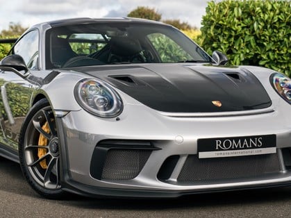 Battle of the Weissachs – GT3 RS vs GT2 RS