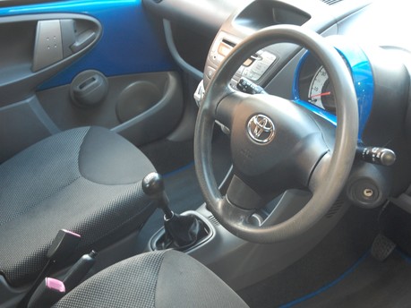 Toyota Aygo BLUE VVT-I 12