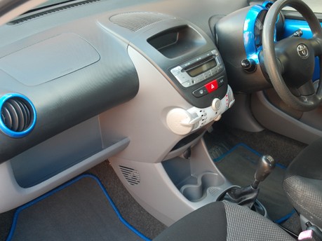 Toyota Aygo BLUE VVT-I 15