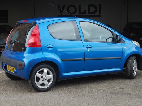 Peugeot 107 MILLESIM 11