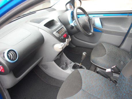 Peugeot 107 MILLESIM 17