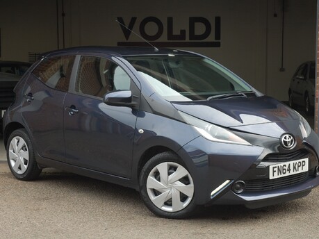 Toyota Aygo VVT-I X-PLAY 1