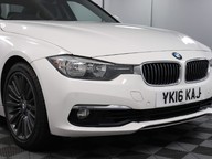 BMW 3 Series 330D LUXURY 23