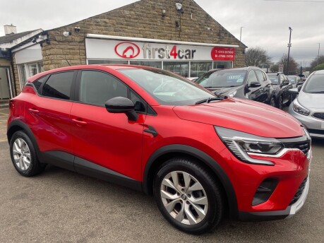 Renault Captur ICONIC TCE 6