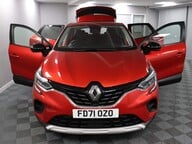 Renault Captur ICONIC TCE 7