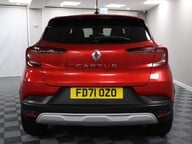 Renault Captur ICONIC TCE 8