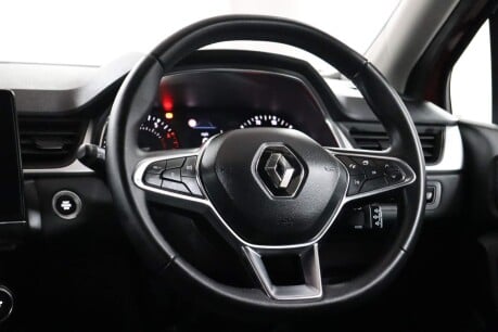 Renault Captur ICONIC TCE 45