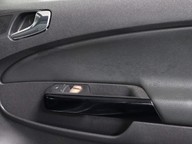 Vauxhall Corsa DESIGN 16V TWINPORT 36