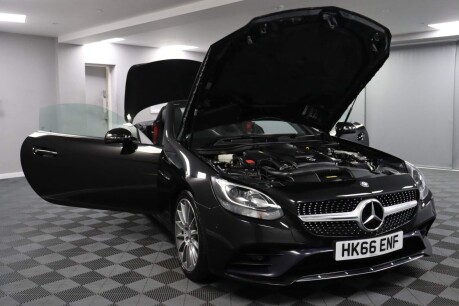 Mercedes-Benz SLC SLC 200 AMG LINE 19