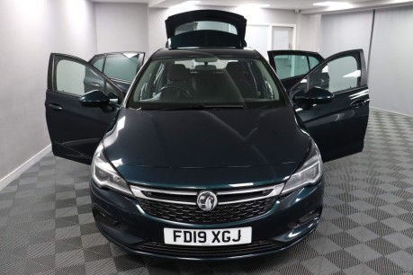 Vauxhall Astra TECH LINE NAV CDTI S/S 7