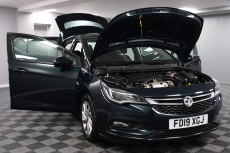 Vauxhall Astra TECH LINE NAV CDTI S/S 15