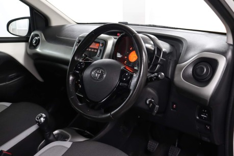 Toyota Aygo VVT-I X-PLAY 3