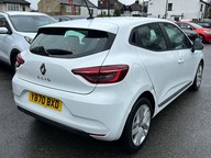 Renault Clio PLAY TCE 8