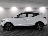 MG ZS EXCLUSIVE 18