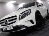 Mercedes-Benz GLA Class GLA220 CDI 4MATIC SPORT PREMIUM PLUS 32