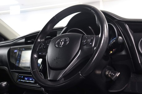 Toyota Auris VVT-I ICON 12
