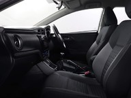 Toyota Auris VVT-I ICON 43