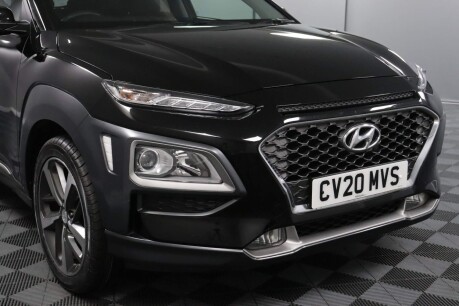 Hyundai KONA PREMIUM 26