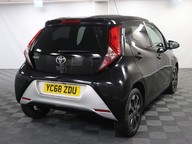 Toyota Aygo VVT-I X-PLORE 11