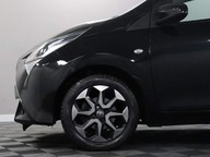 Toyota Aygo VVT-I X-PLORE 27